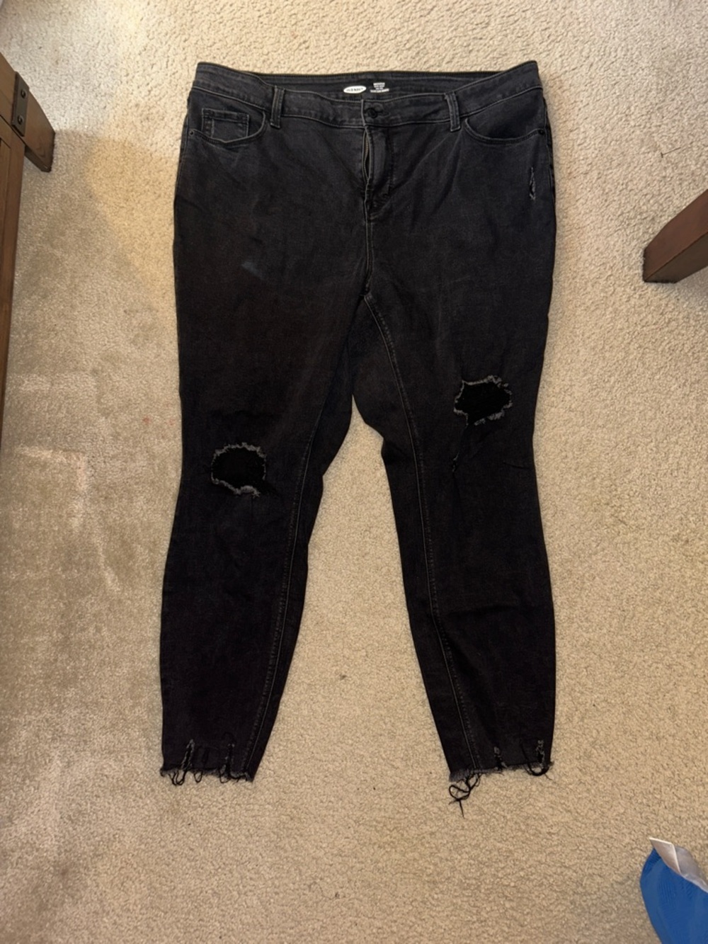 Old Navy Black Distressed Skinny Jeans, plus size 22